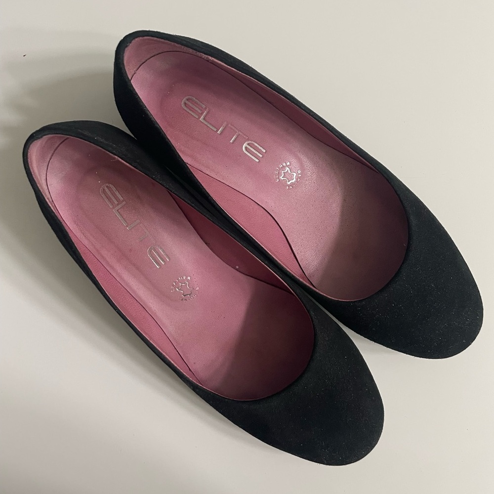 Elite brand handcrafted black low heels 37